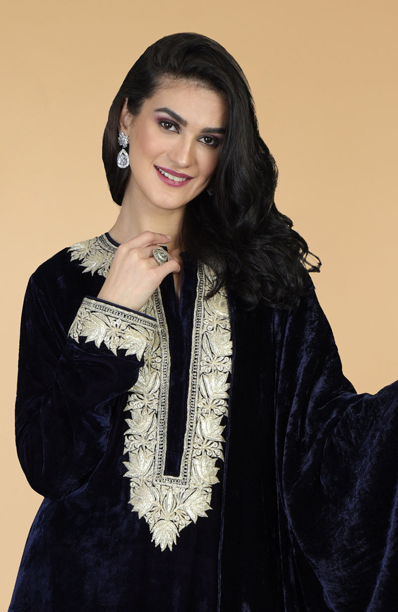 Midnight Blue Silk Velvet Kashmiri Tilla Embroidered Kurta Set With Dupatta