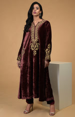 Rusty Rose Kashmiri Tilla Aari Embroidered Choga Kurta Set