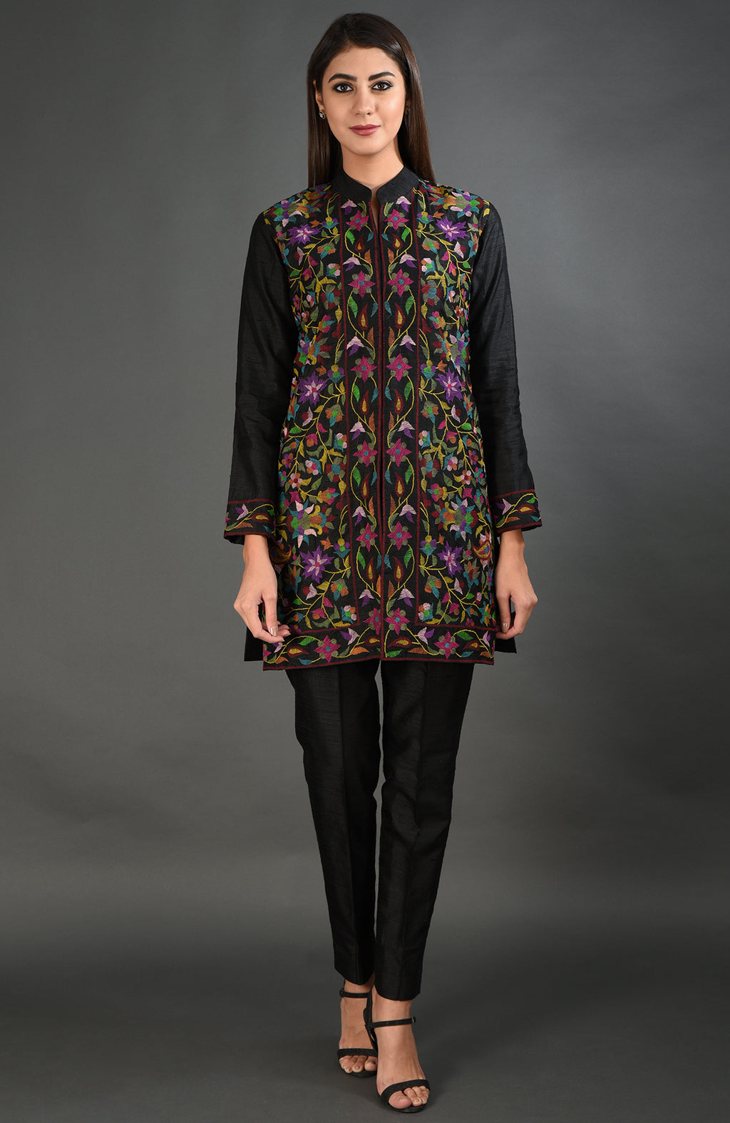 Kashmiri Kurtis - Buy Aari Embroidered Kashmiri Kurta for Women Online –  House of Chikankari