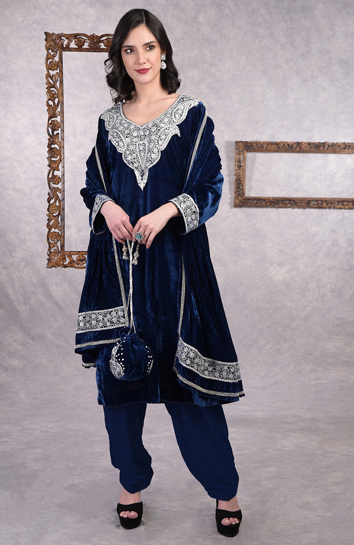 Kashmiri sales kurtas online